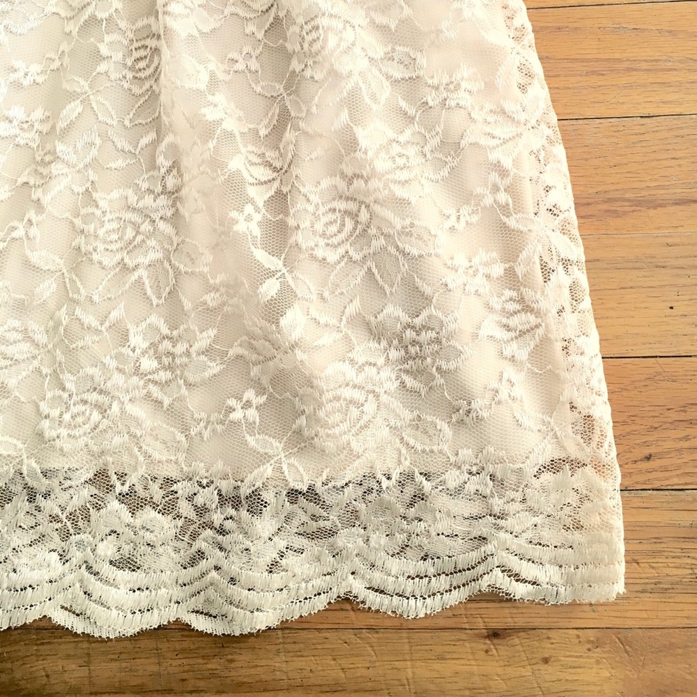 NWT Tea-Stained Vintage Cream Lace Skirt Scalloped Lined Champagne Beige